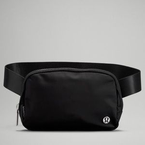 Everywhere Belt Bag Black